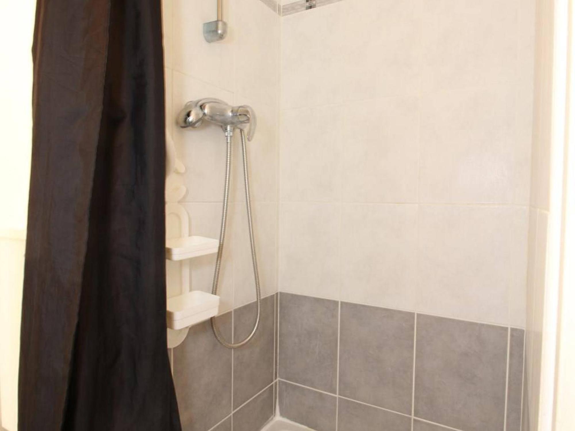 Appartement T2 Avec Terrasse, Proche Thermes, Garage Et Wifi - Balaruc-Les-Bains - Fr-1-553-182 Buitenkant foto